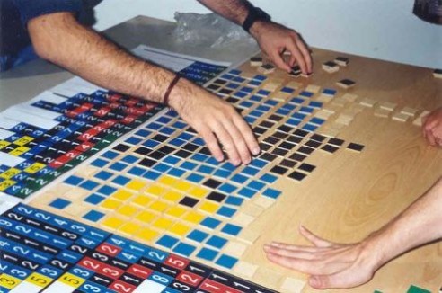 Solving Conceptis' Pic-a-Pix puzzle during WPC 2002 team competition (4)