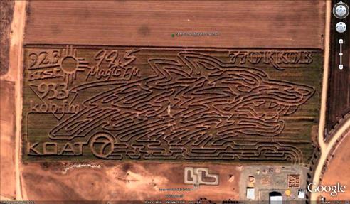 21 mazes: 1/4 Mile long wolf head