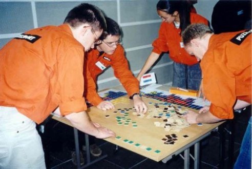 Solving Conceptis' Pic-a-Pix puzzle during WPC 2002 team competition (7)
